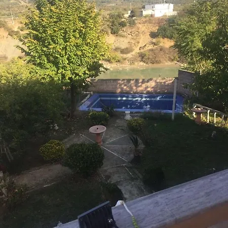 Space Guest house Permet